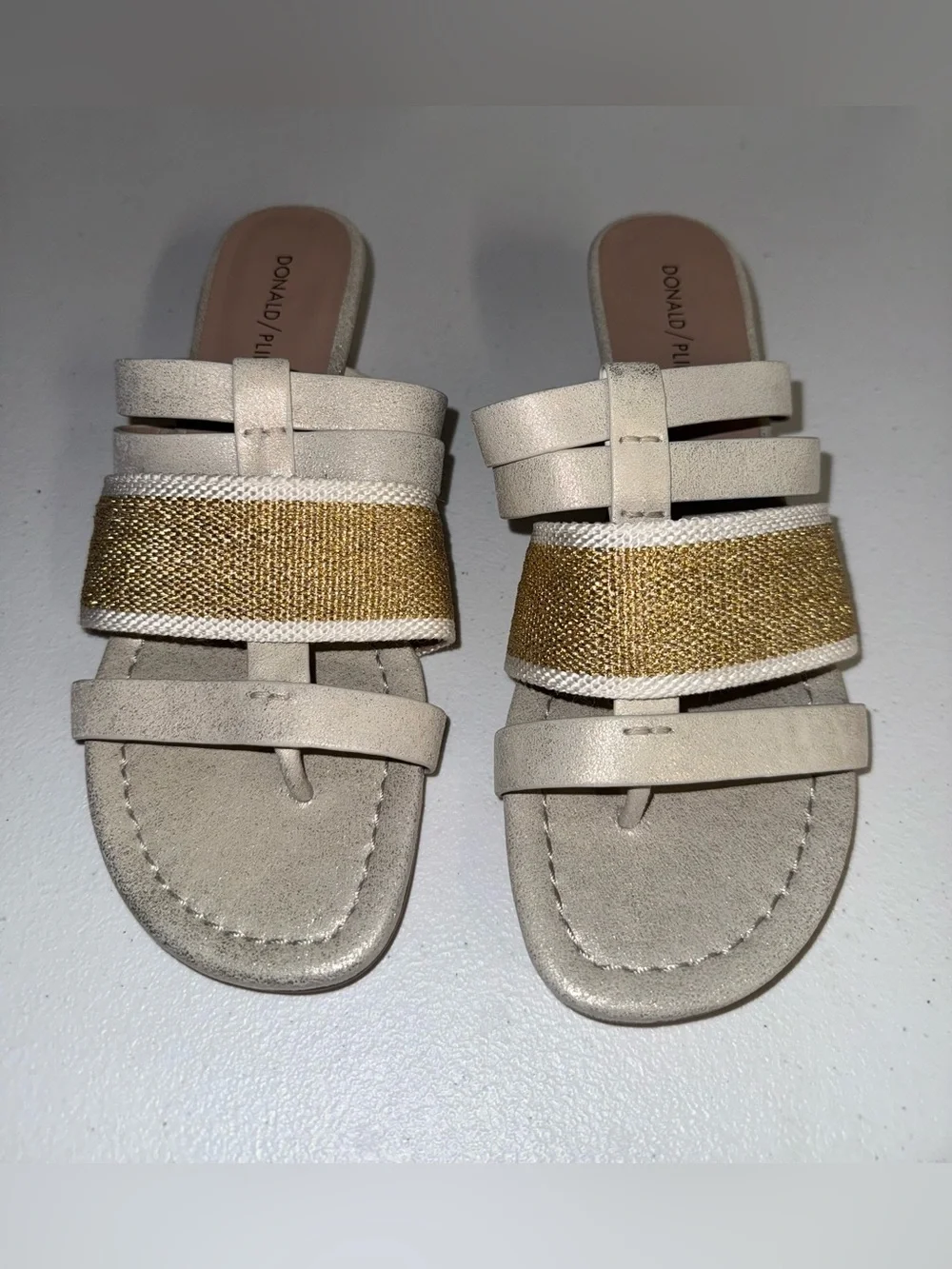 NEW Donald J Pliner Dara wedge sandals size 8 1/2